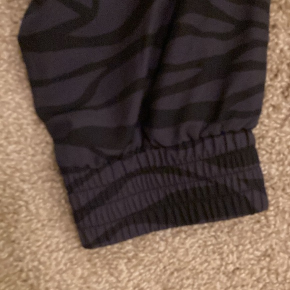 Old Navy Active Stretchtech Joggersrs - Picture 5 of 5